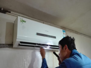 德保格力空调电话是多少